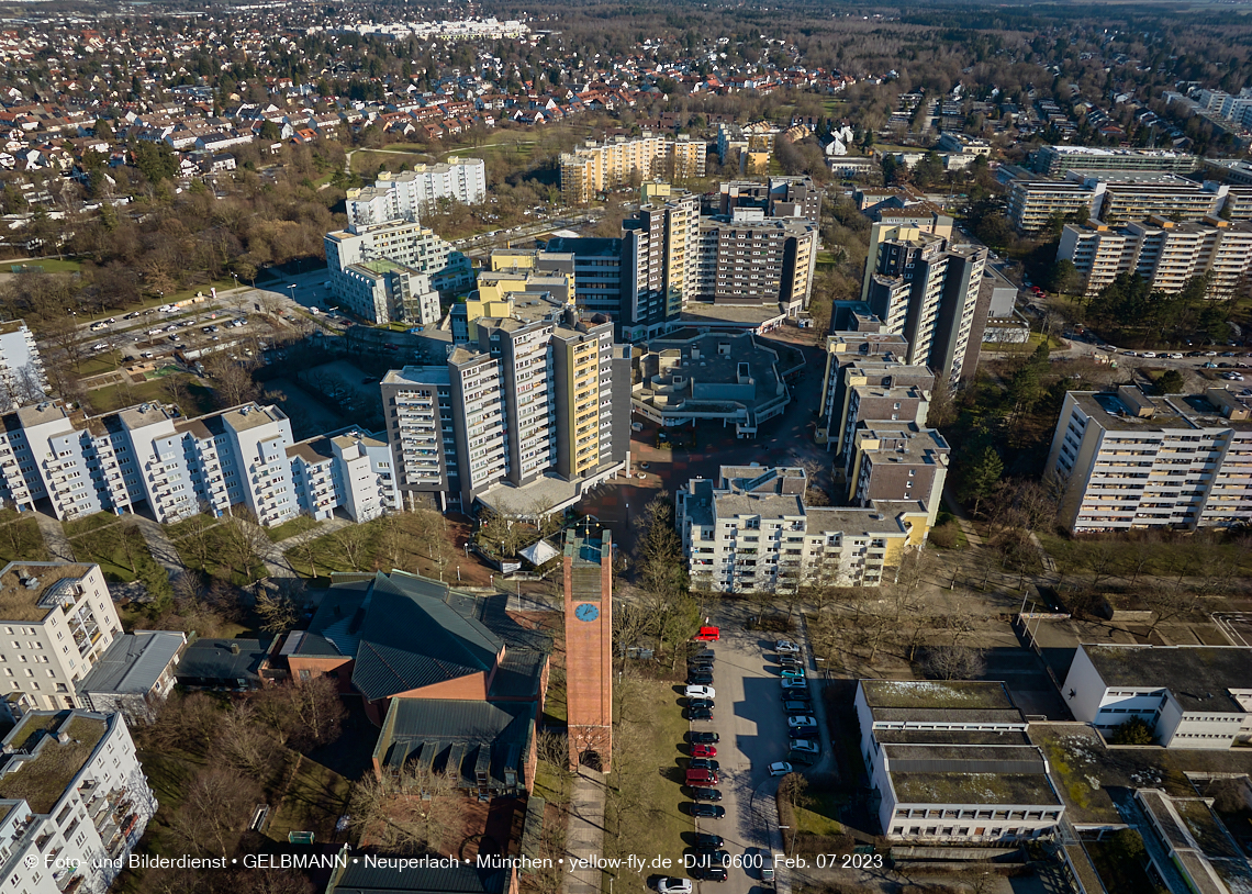 07.02.2023 - Luftbilder vom Marx-Zenrtum und Umgebung in Neuperlach